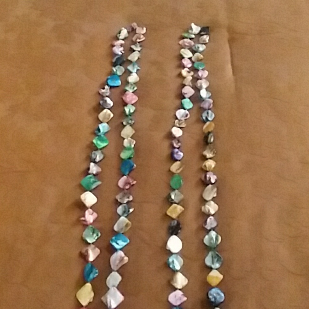 Multi-Colored Shell Shaped Beaded Necklaces